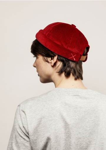 MIKI DOCKER HAT RED VELVET CORDUROY