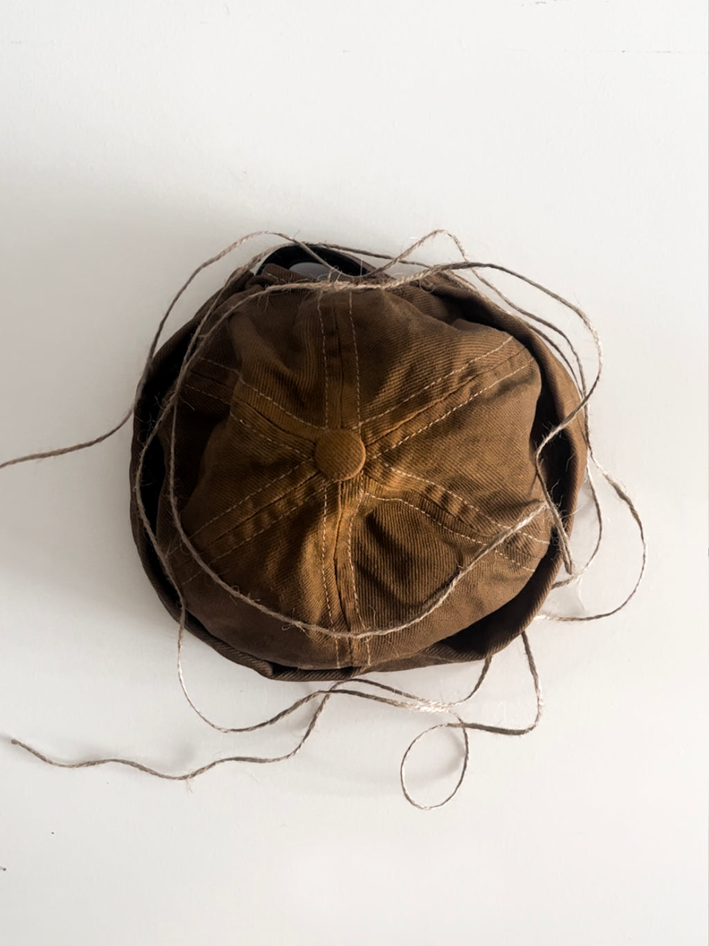 MIKI DOCKER HAT HAND DIED - BROWN CHESNUT