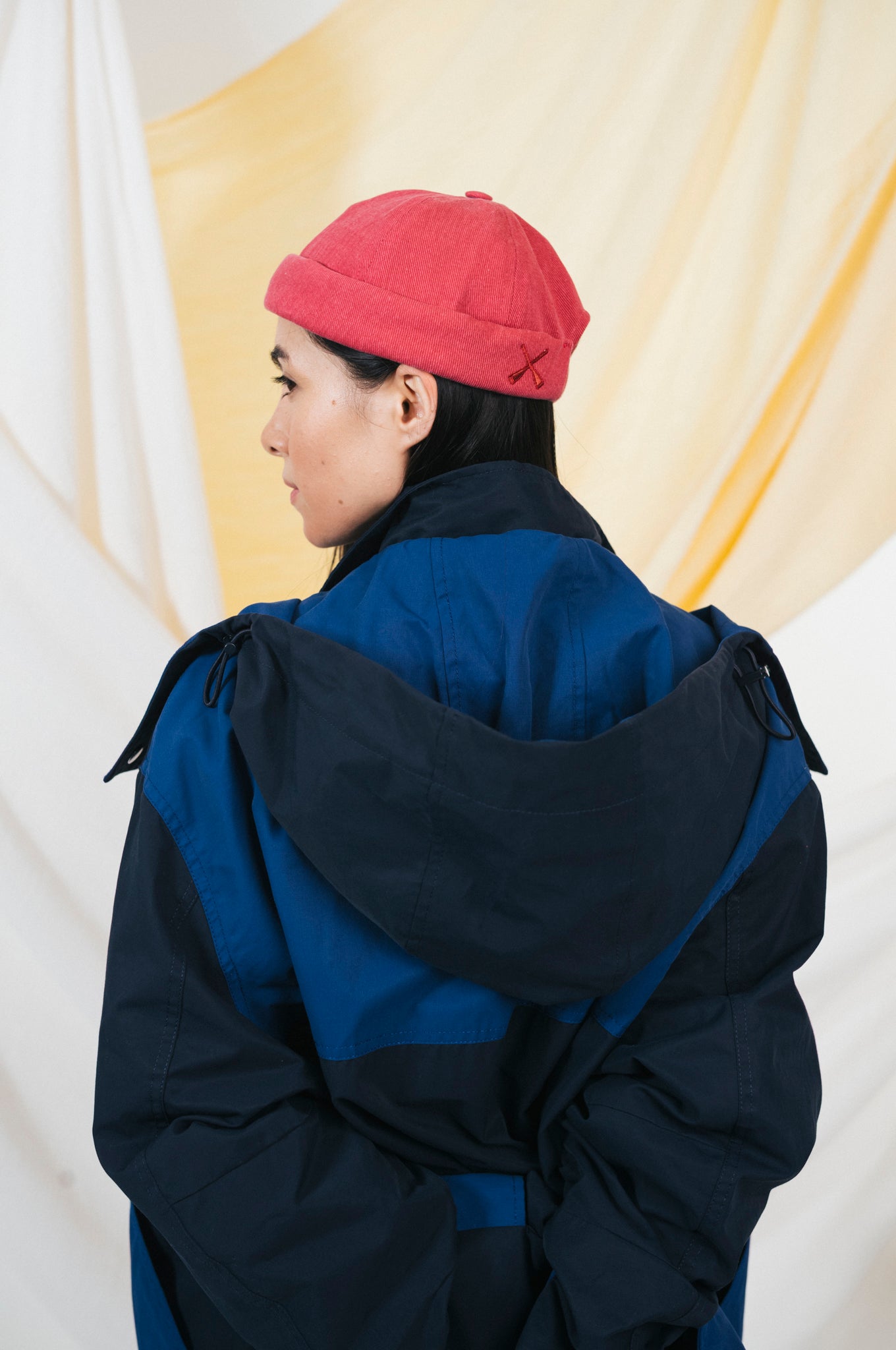 MIKI DOCKER HAT RED RECYCLED DENIM