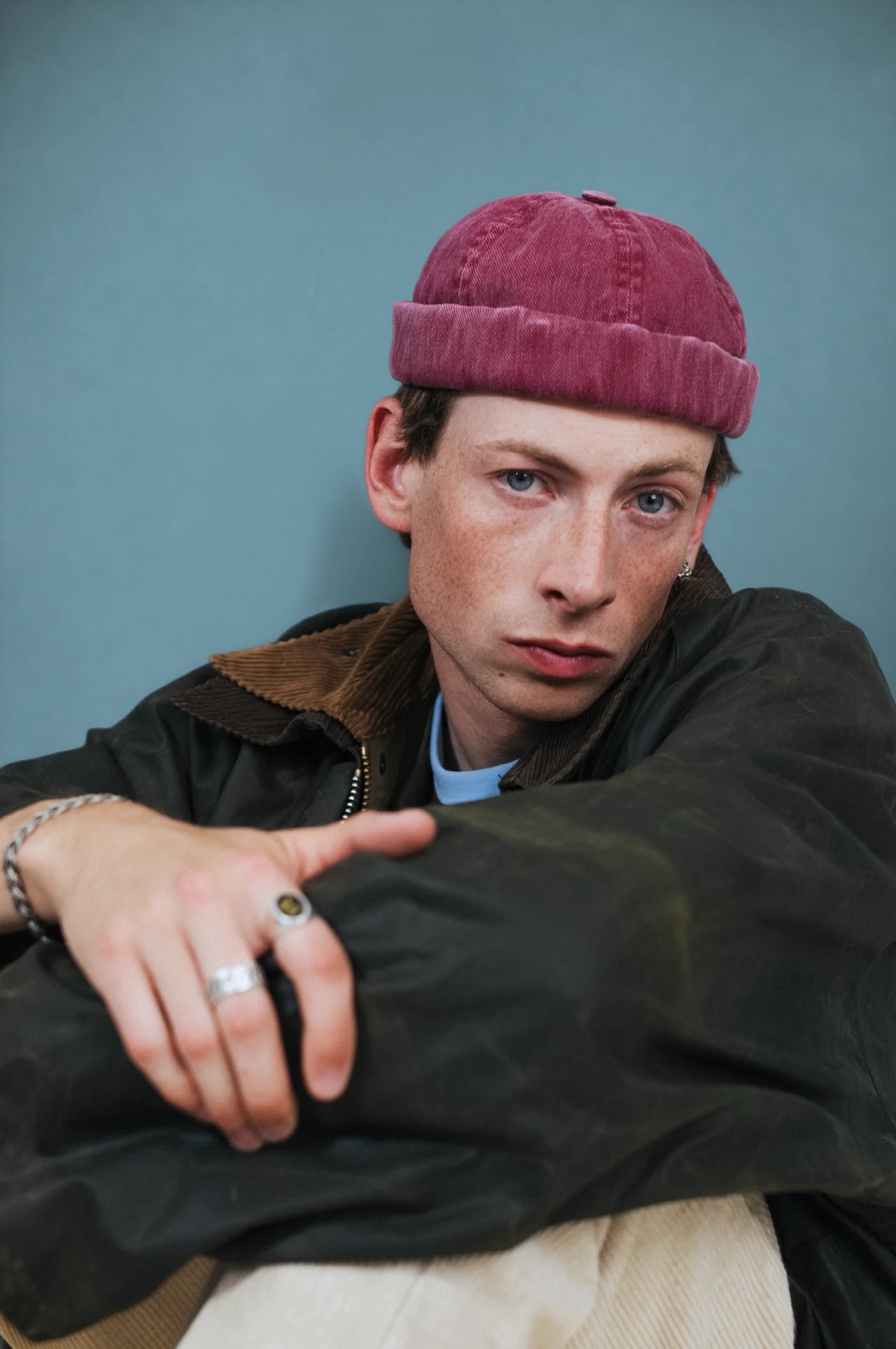 MIKI DOCKER HAT WASHED DENIM WINE