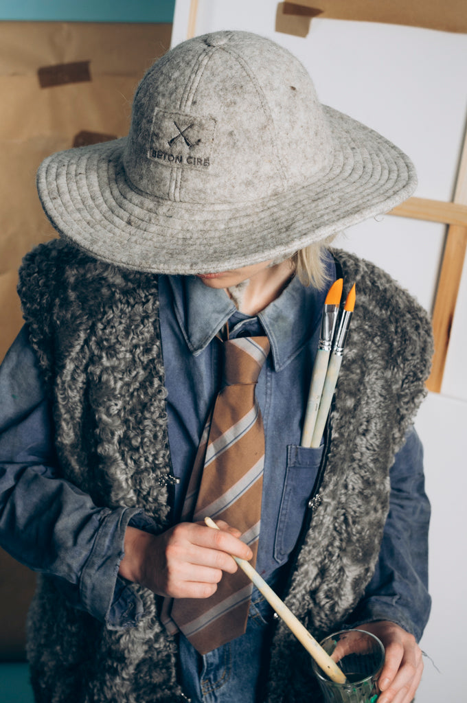 Chapeau Jeep en feutre de laine gris artisanal - sur demande