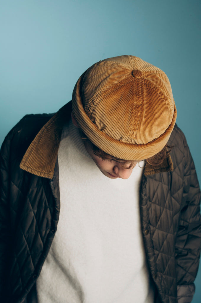 CHAPEAU DOCKER MIKI EN VELOURS CÔTELÉ BEIGE