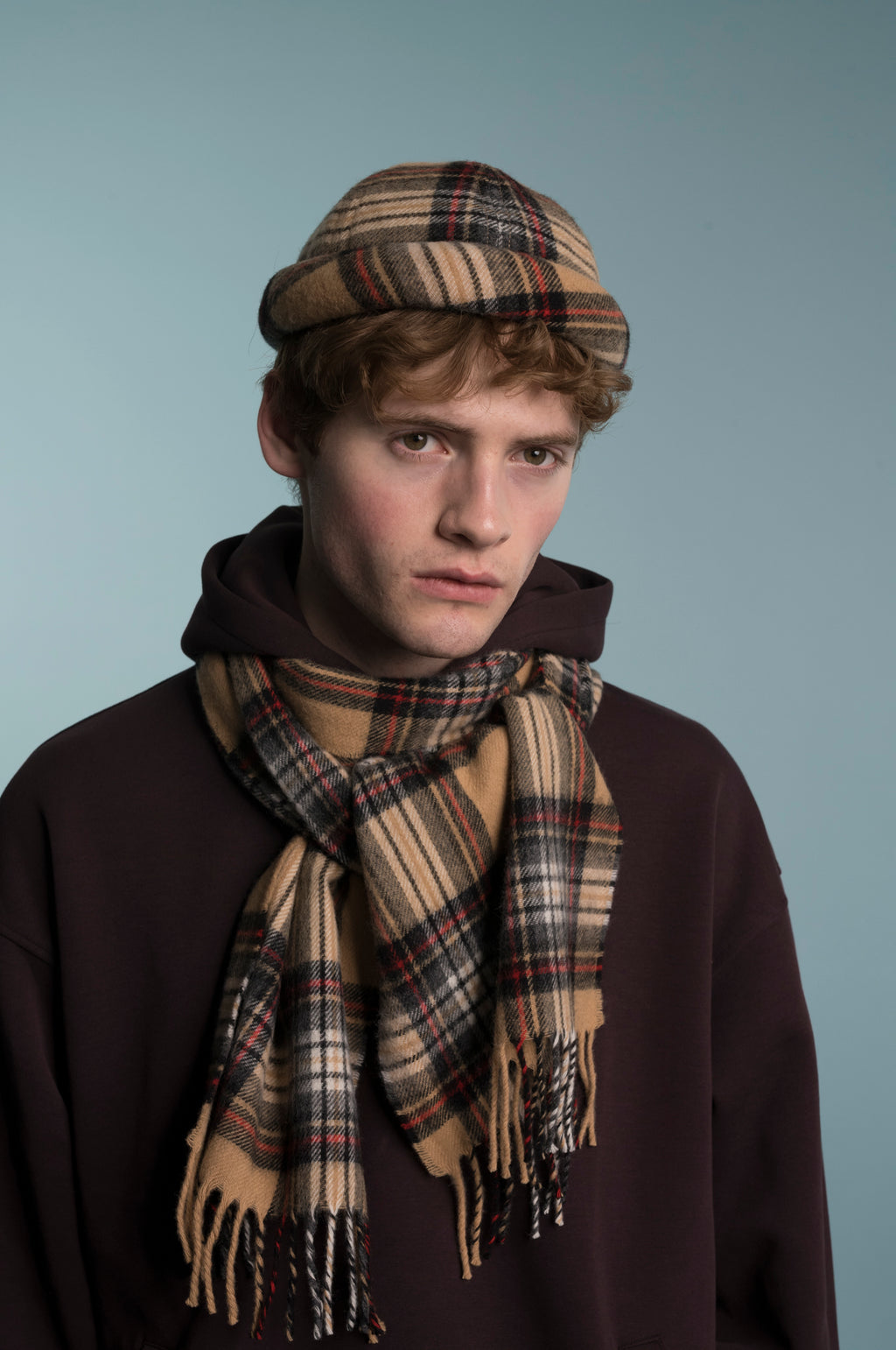 ÉCHARPE EN LAINE D'AGNEAU À TARTAN BEIGE