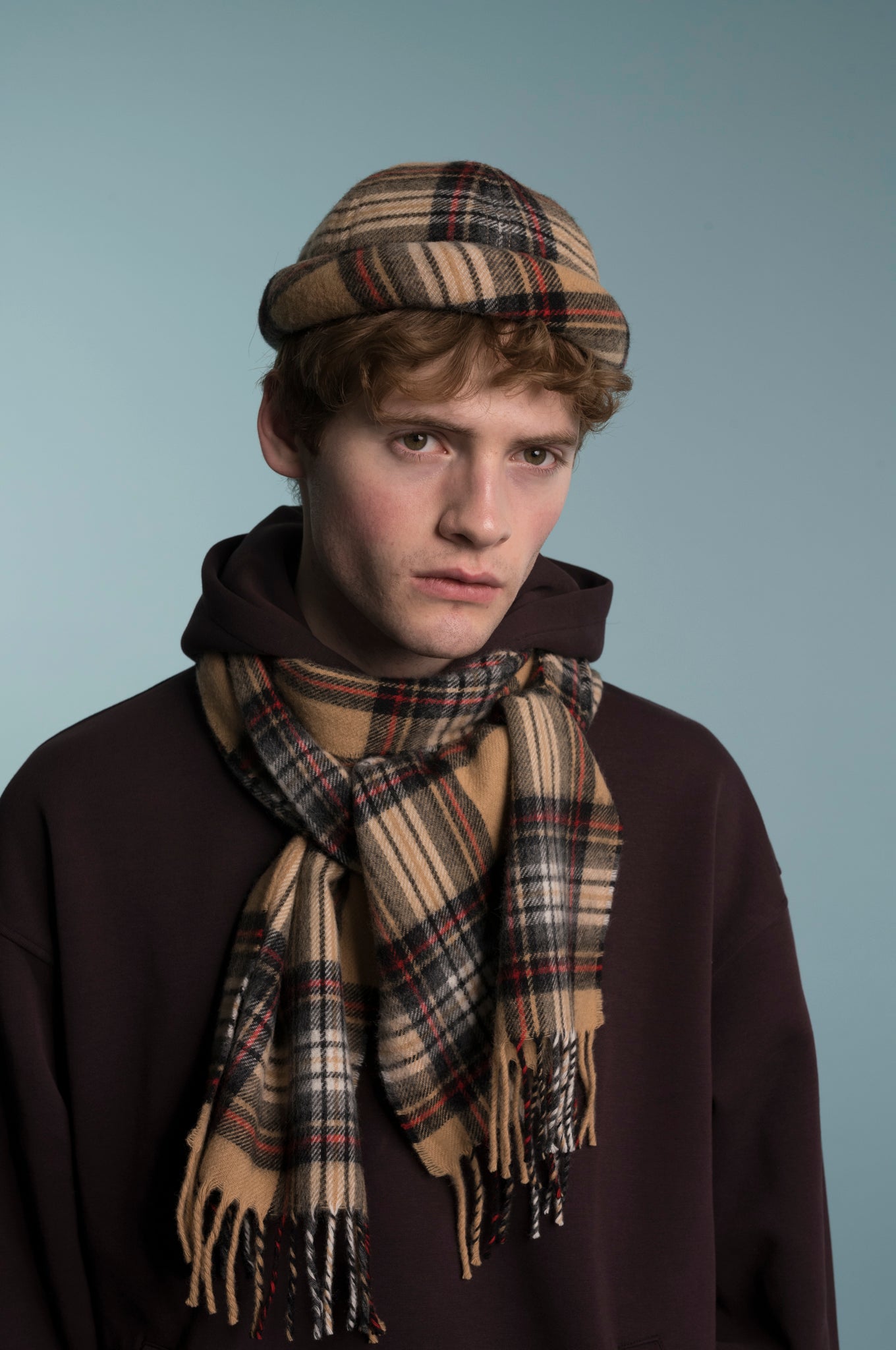 ÉCHARPE EN LAINE D'AGNEAU À TARTAN BEIGE