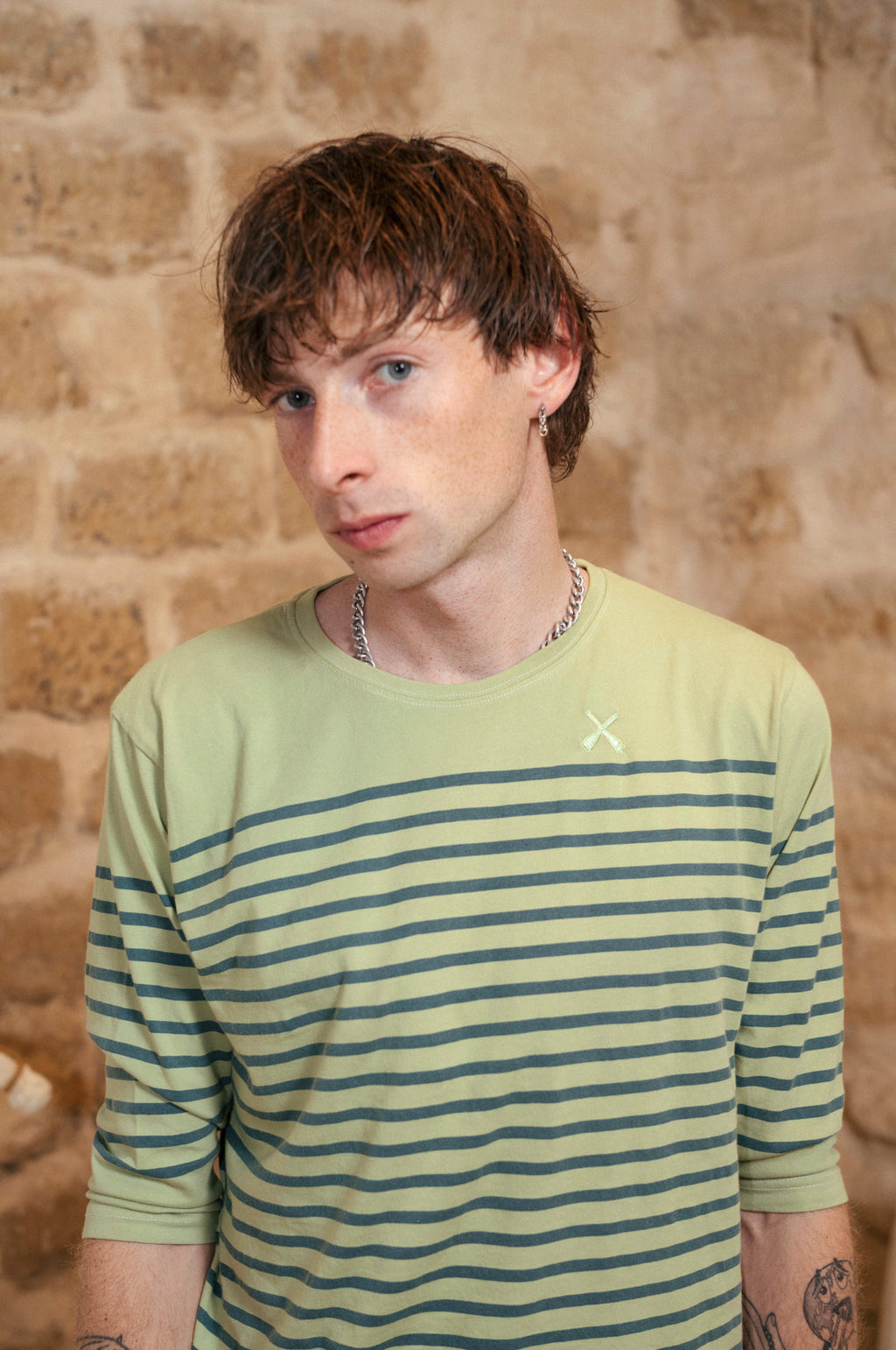 Haut marin délavé - Teinture vert pierre - upcyclé