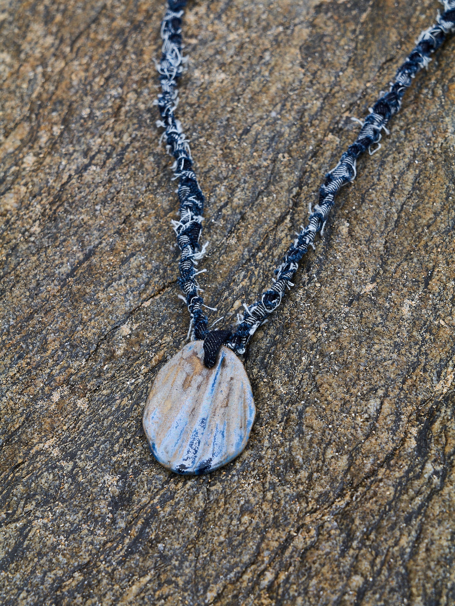 AMARRE NECKLACE BLUE - Limited Edition