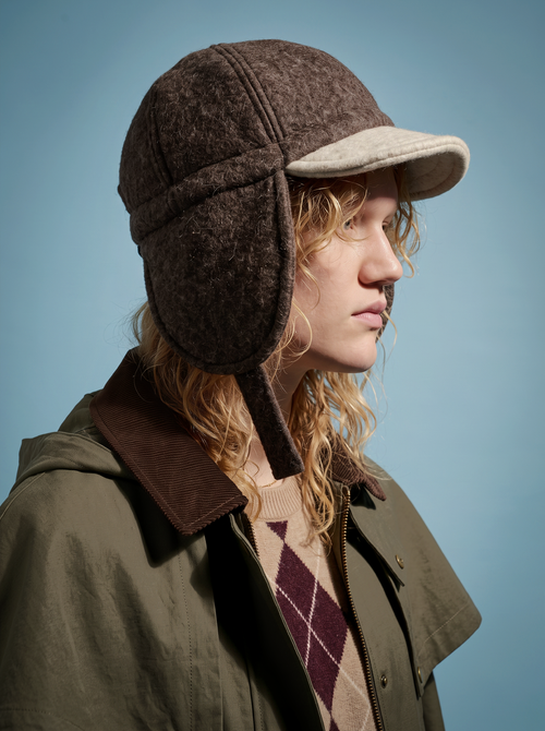 CHAPKA RUSSE EN FEUTRE DE LAINE ARTISANAL