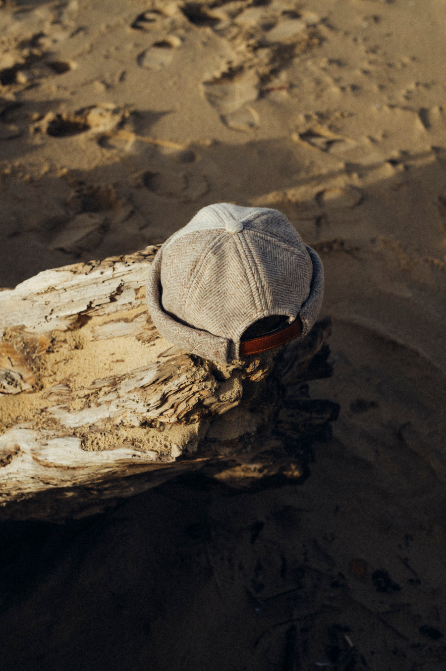 MIKI DOCKER BEANIE HERRINGBONE PATCHWORK NATURAL WOOL SAND